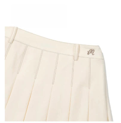 Malbon women golf skort side profile showing breathable A-line silhouette