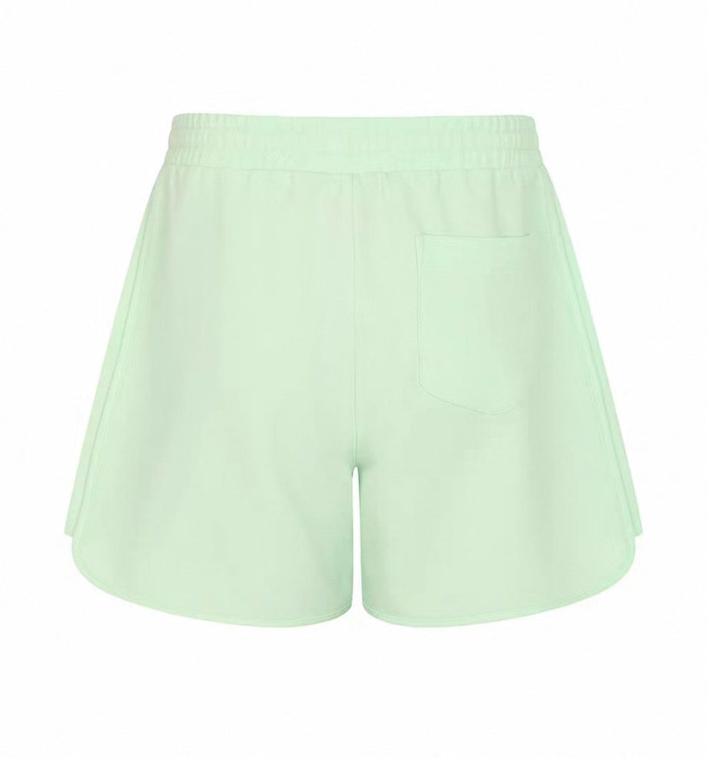 Malbon Golf Women’s Elastic Waist Straight-Leg Shorts