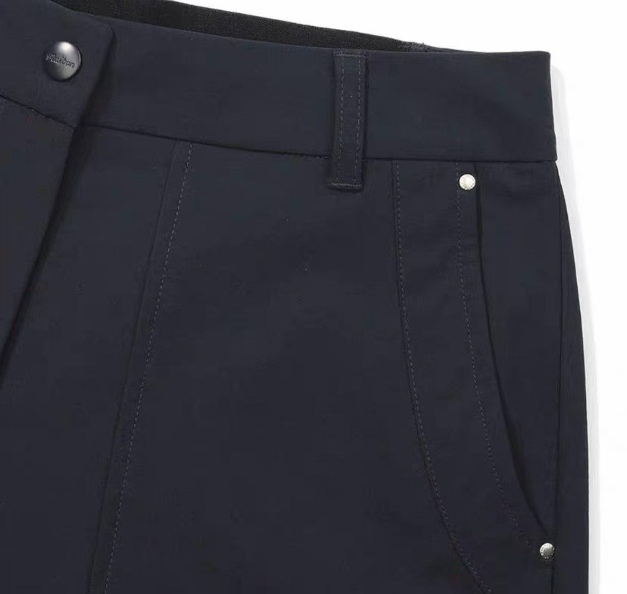Malbon Women's Lightweight Quick-Dry Shorts Black quick-dry golf shorts front view