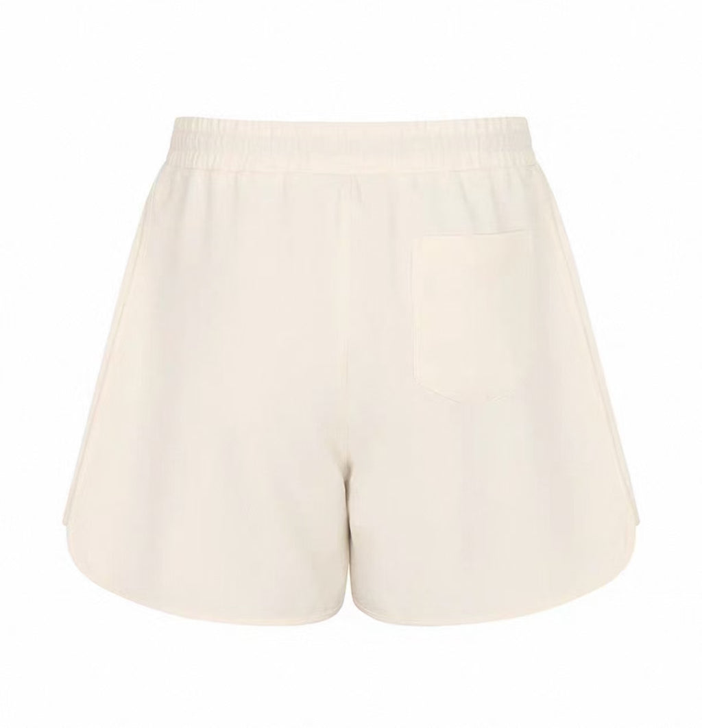 Malbon Golf Women’s Elastic Waist Straight-Leg Shorts