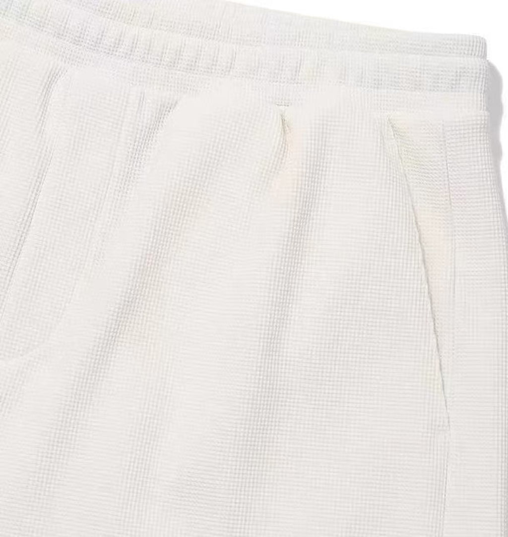 말본 남성 화이트 골프 쇼츠 포켓 디테일